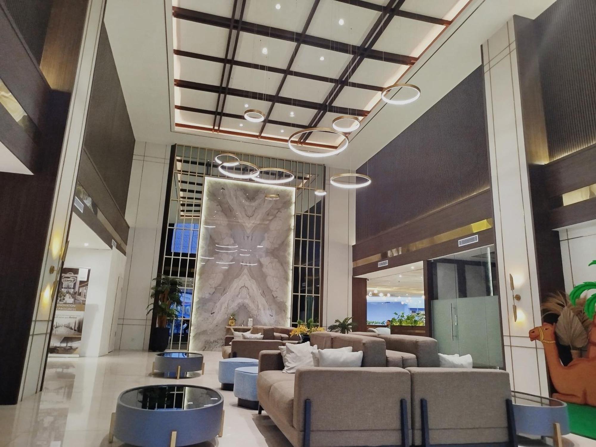 The Sun Hotel Sidoarjo Eksteriør billede