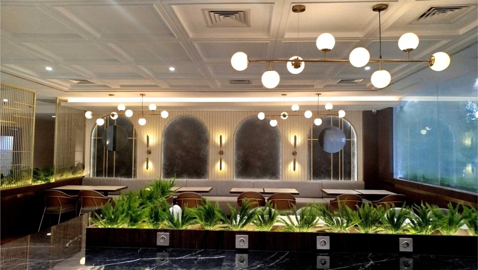 The Sun Hotel Sidoarjo Eksteriør billede