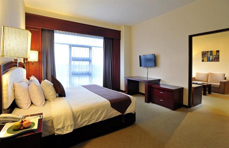 The Sun Hotel Sidoarjo Eksteriør billede